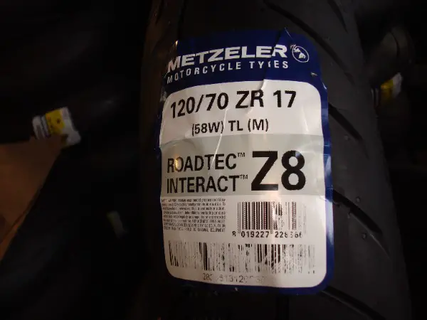190/50 ZR17 73W Pirelli Diablo Rosso4 M/C Frühling 2024